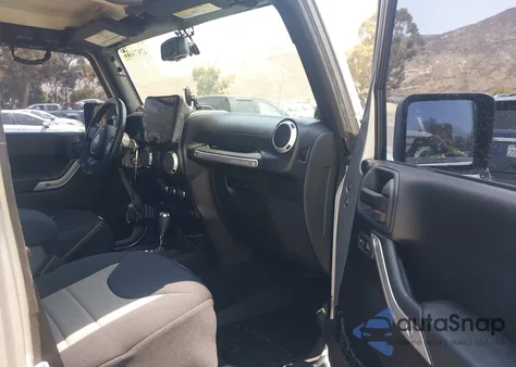 2013 Jeep Wrangler Unlimited Sahara z USA, uszkodzony, nr VIN 1C4BJWEG6DL539208